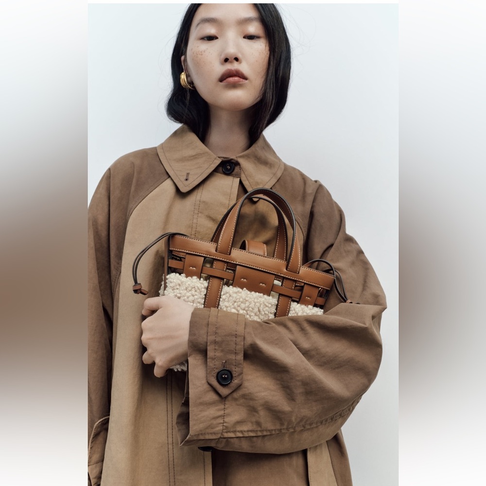 DIE-CUT MINI TOTE BAG